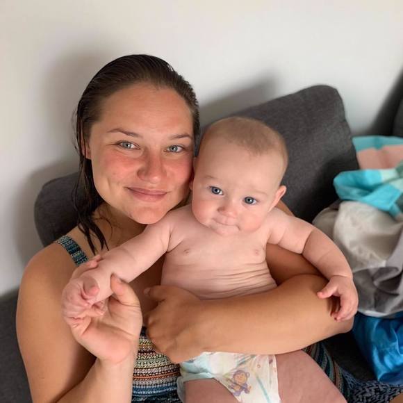 Meet your Posher, Caroline - Picture 1 of 1